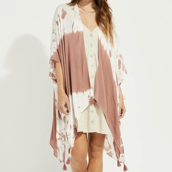Gentle Fawn Heron Kimono in Sage Tie Dye - Picture 4 of 4